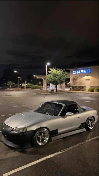 2004 Mazda NB MX-5 Miata - Image 2 of 8