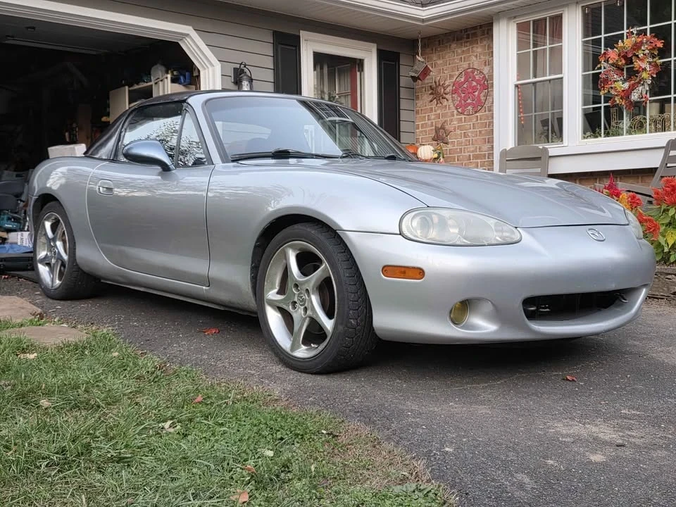 2004 Mazda NB MX-5 Miata - Image 5 of 10