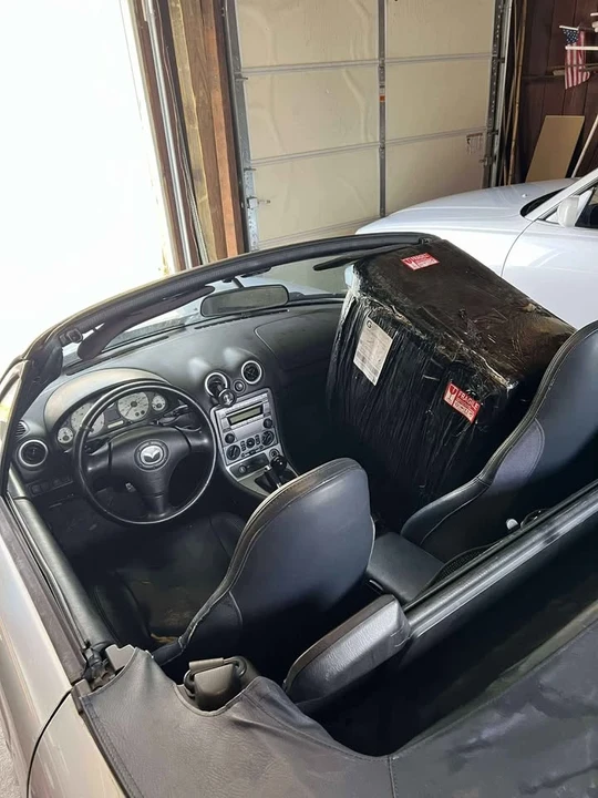 2004 Mazda NB MX-5 Miata - Image 3 of 10