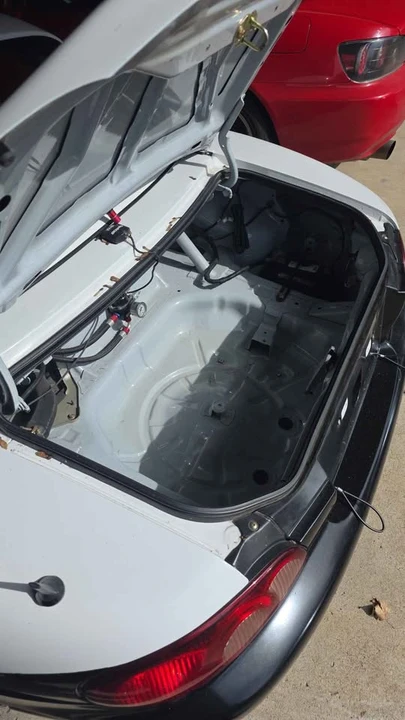 2004 Mazda NB MX-5 Miata - Image 11 of 11