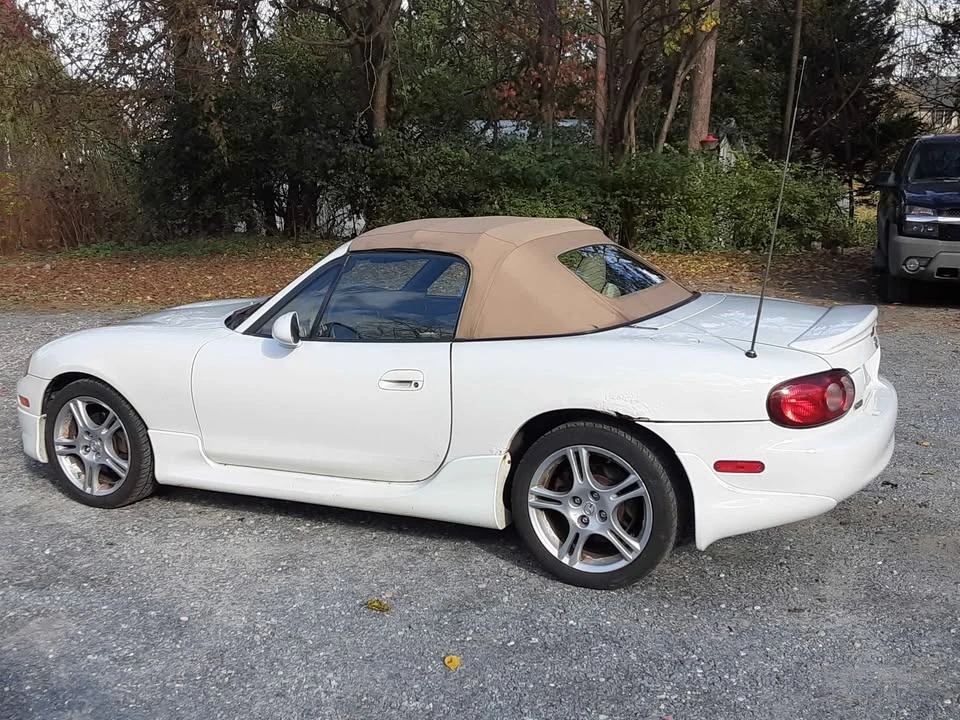 2004 Mazda NB MX-5 Miata - Image 15 of 16