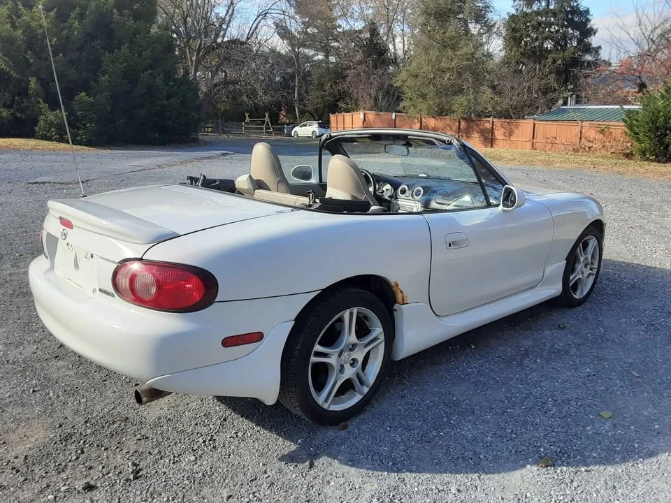 2004 Mazda NB MX-5 Miata - Image 5 of 16