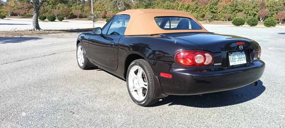 2004 Mazda NB MX-5 Miata - Image 7 of 17