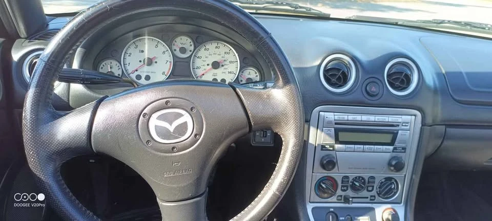 2004 Mazda NB MX-5 Miata - Image 13 of 17