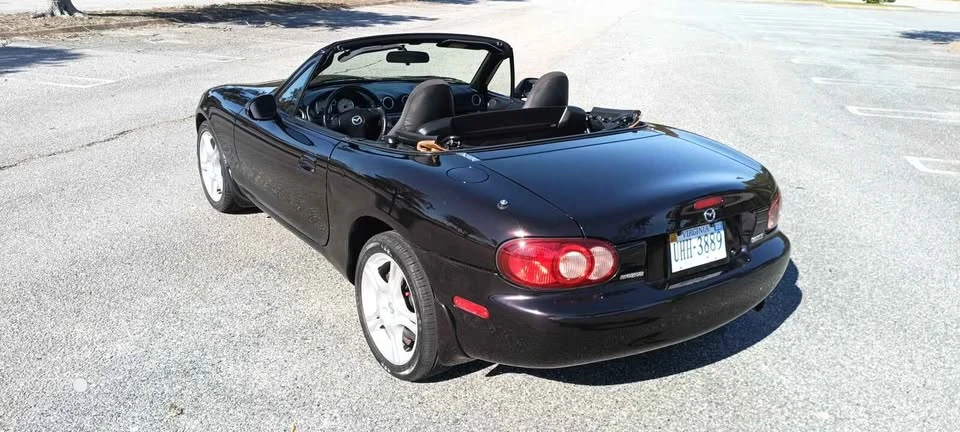 2004 Mazda NB MX-5 Miata - Image 4 of 17