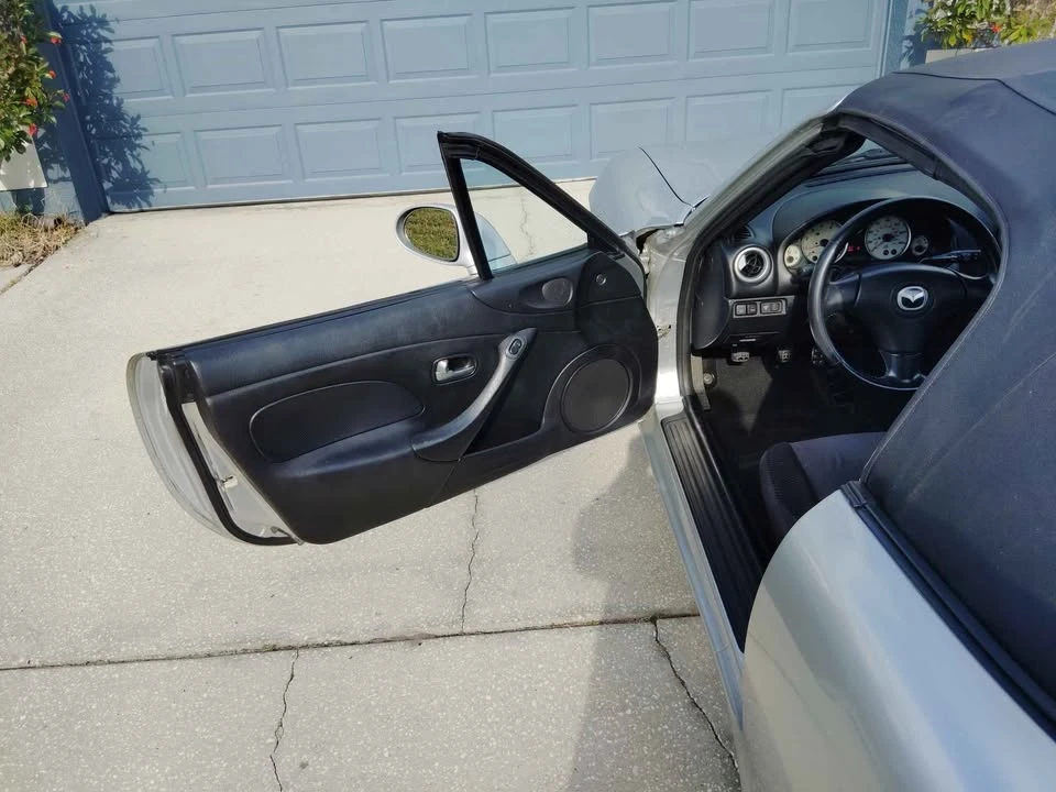 2004 Mazda NB MX-5 Miata - Image 10 of 16