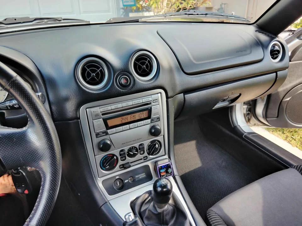2004 Mazda NB MX-5 Miata - Image 4 of 16