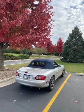 2004 Mazda MX-5 Miata Convertible