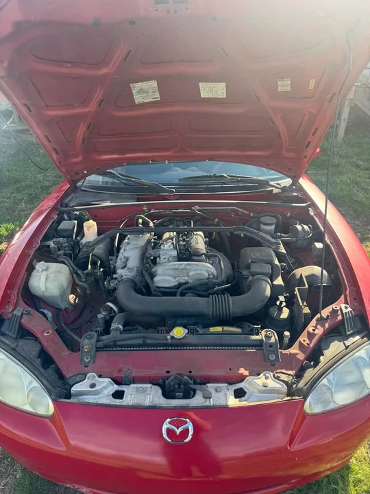 2004 Mazda NB MX-5 Miata - Image 6 of 9