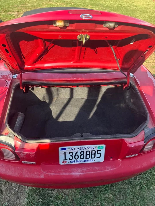 2004 Mazda NB MX-5 Miata - Image 5 of 9