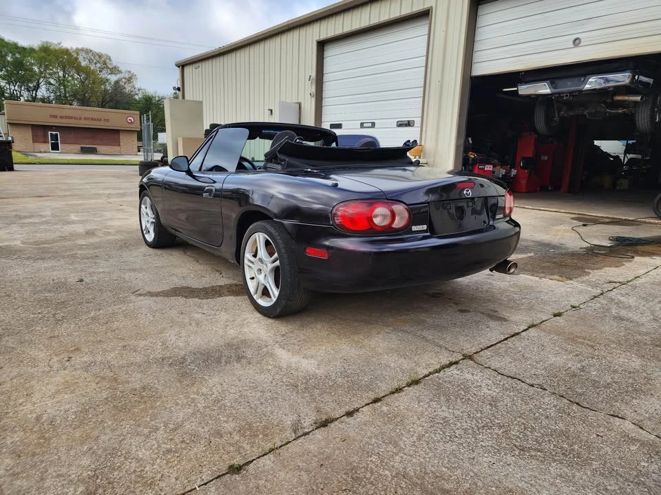 2004 Mazda NB MX-5 Miata - Image 7 of 14
