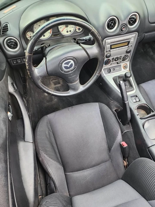2004 Mazda NB MX-5 Miata - Image 9 of 14