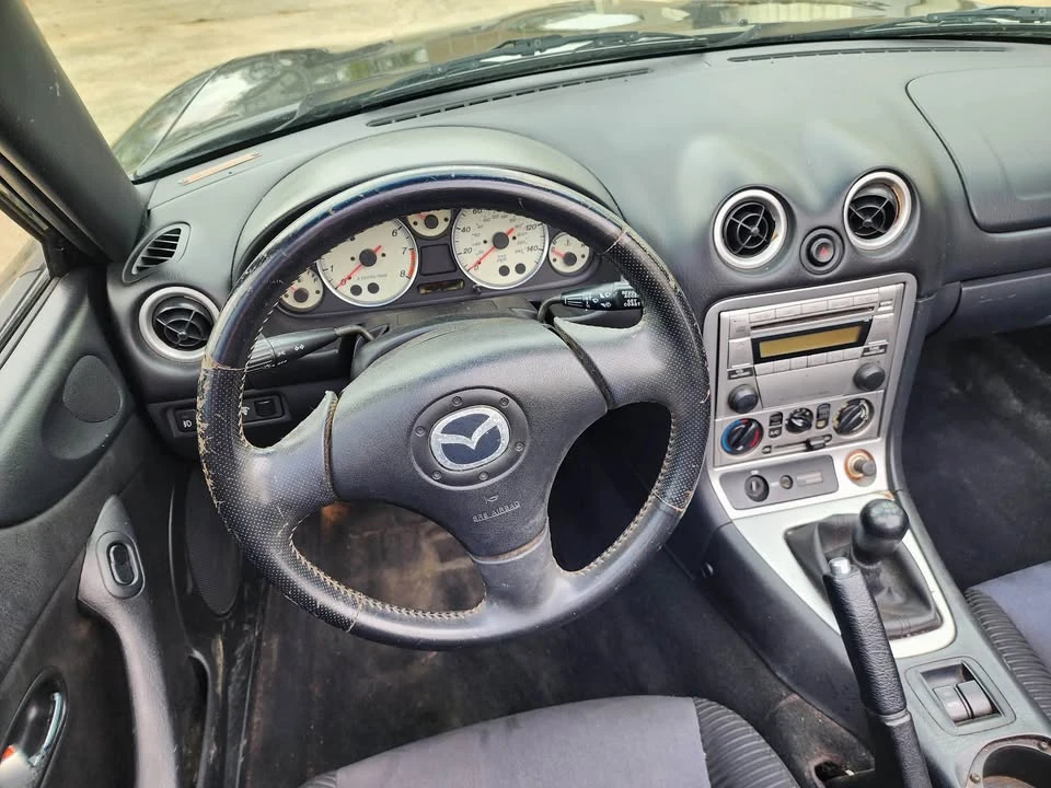 2004 Mazda NB MX-5 Miata - Image 11 of 14