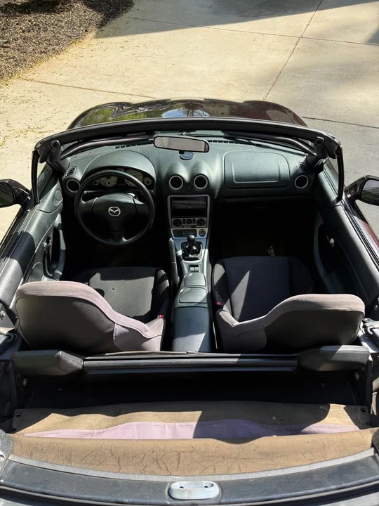 2004 Mazda NB MX-5 Miata - Image 8 of 17