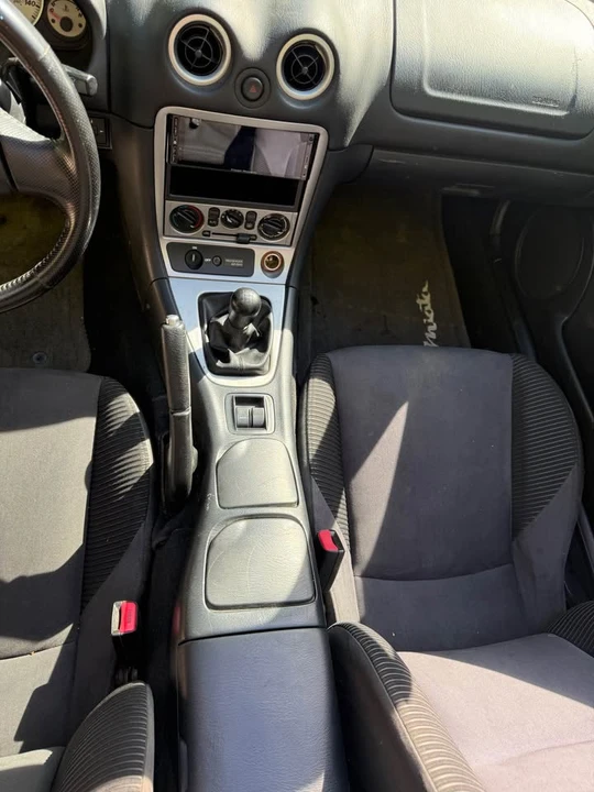 2004 Mazda NB MX-5 Miata - Image 13 of 17