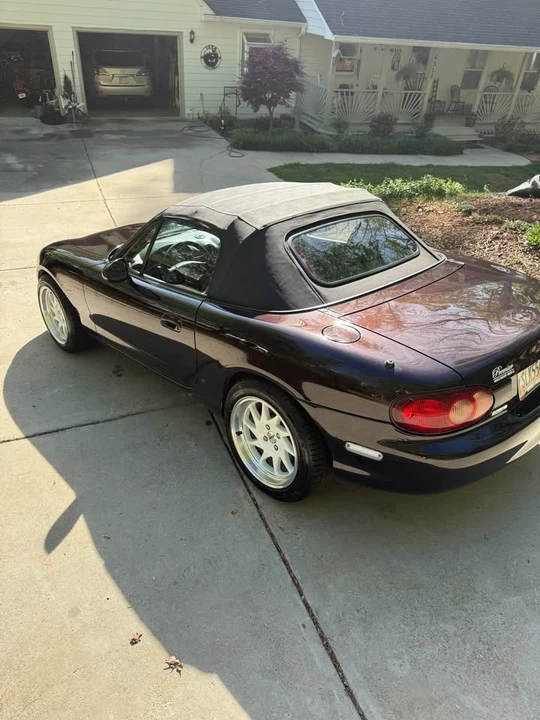 2004 Mazda NB MX-5 Miata - Image 5 of 17
