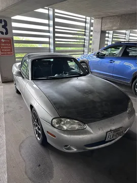 2004 Mazda MX-5 Miata
