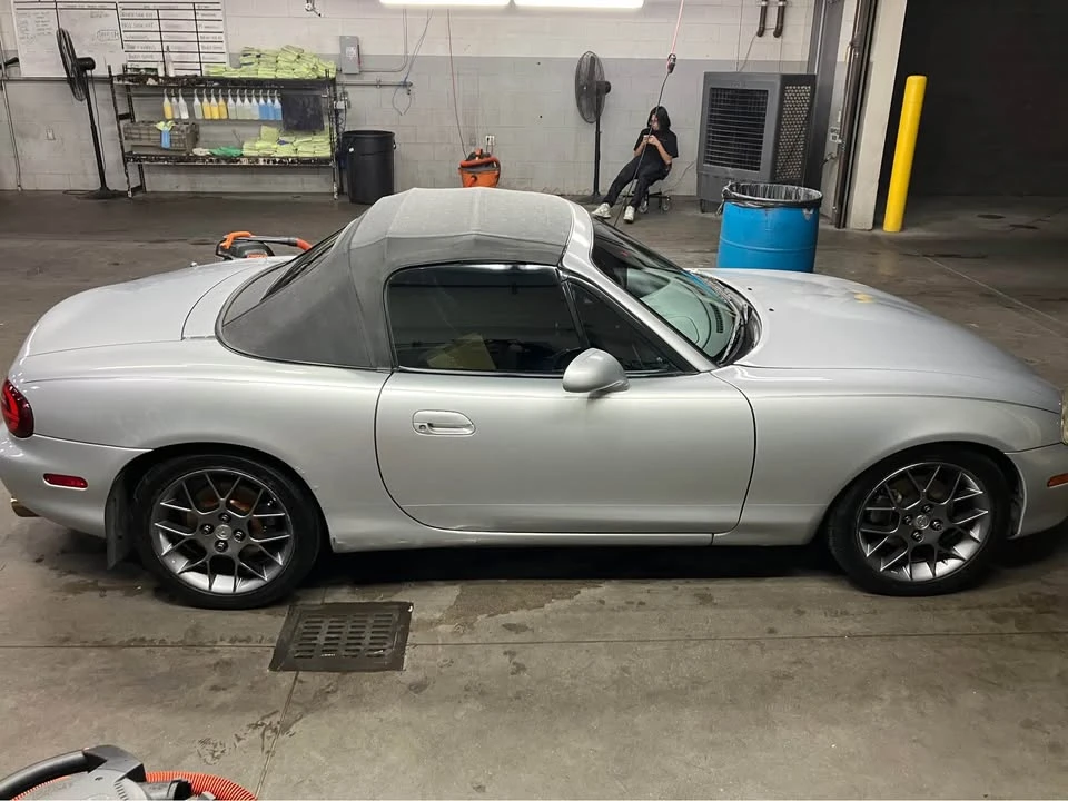 2004 Mazda NB MX-5 Miata - Image 5 of 19