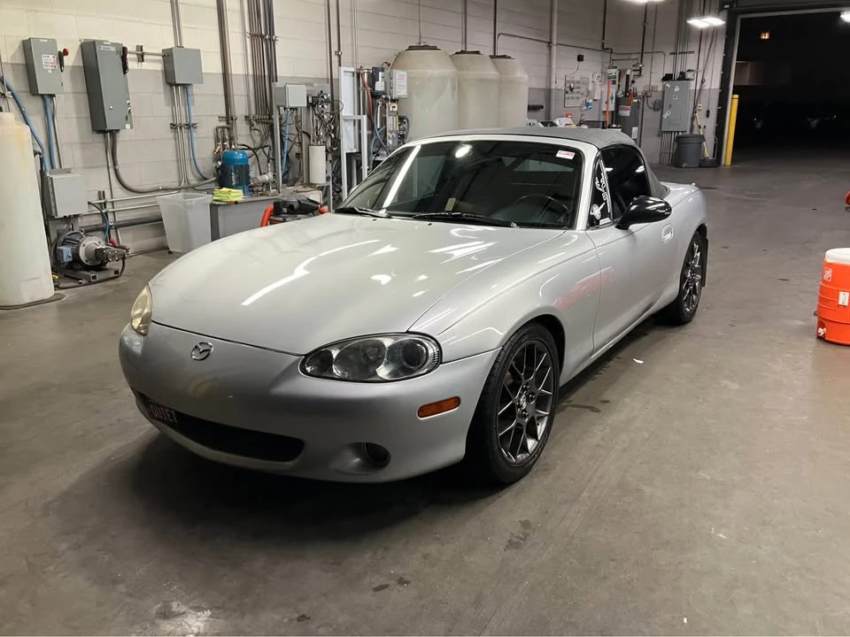 2004 Mazda NB MX-5 Miata - Image 2 of 19