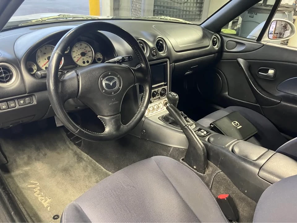 2004 Mazda NB MX-5 Miata - Image 10 of 19