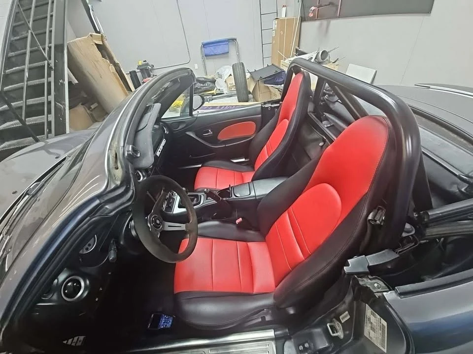 2004 Mazda NB MX-5 Miata - Image 5 of 13