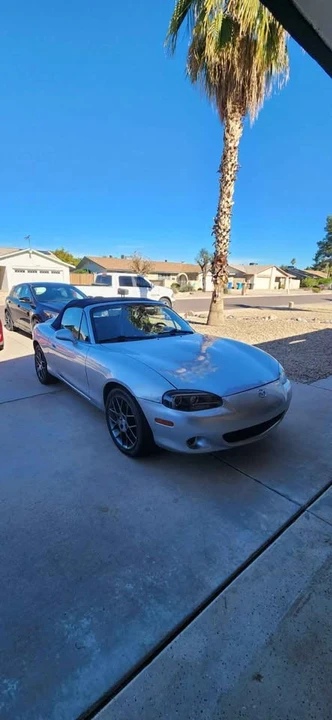 2004 Mazda NB MX-5 Miata - Image 2 of 12