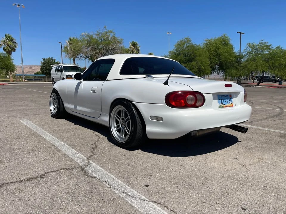 2004 Mazda NB MX-5 Miata - Image 5 of 20