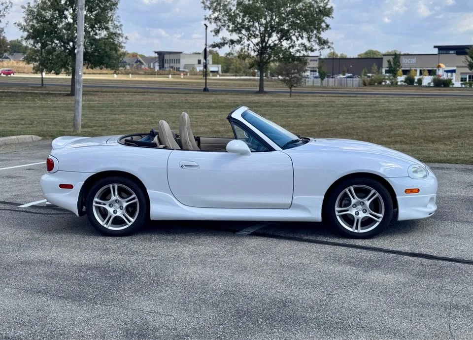 2004 Mazda NB MX-5 Miata - Image 3 of 19