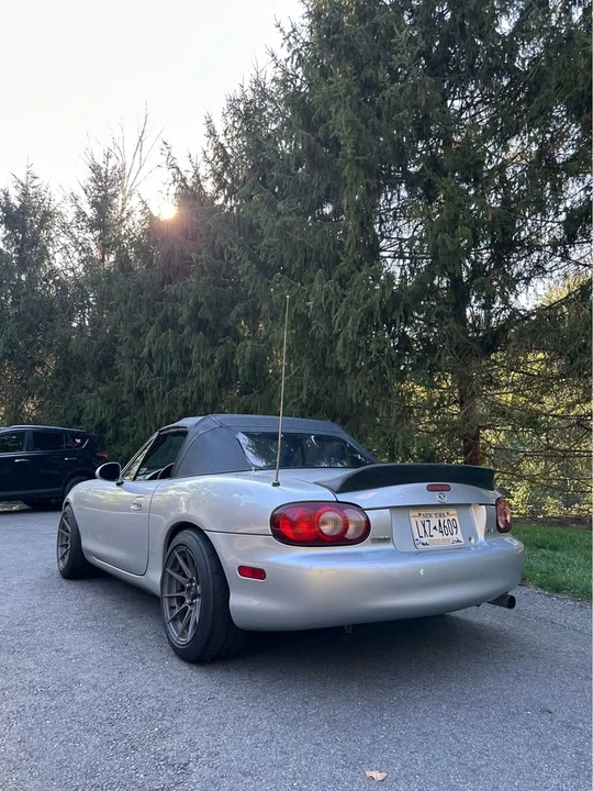 2004 Mazda NB MX-5 Miata - Image 3 of 12