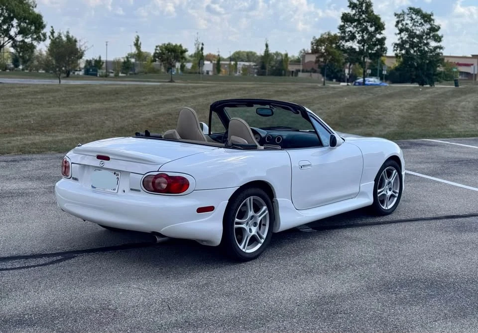 2004 Mazda NB MX-5 Miata - Image 4 of 19