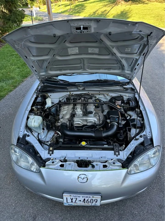 2004 Mazda NB MX-5 Miata - Image 10 of 12