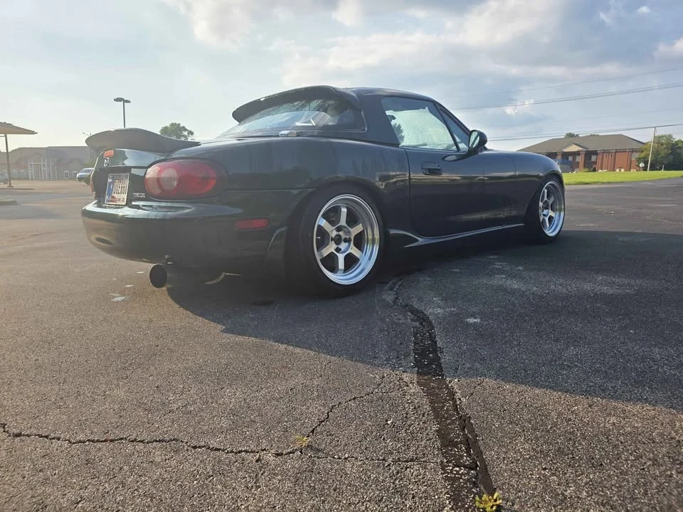 2004 Mazda NB MX-5 Miata - Image 2 of 16