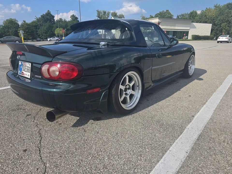 2004 Mazda NB MX-5 Miata - Image 9 of 16