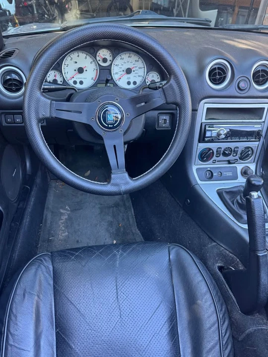 2004 Mazda NB MX-5 Miata - Image 11 of 14