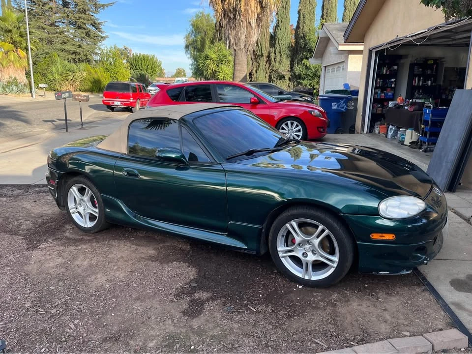 2004 Mazda NB MX-5 Miata - Image 2 of 11