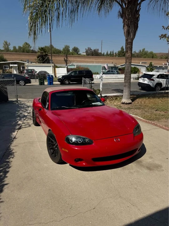 2004 Mazda NB MX-5 Miata - Image 2 of 3
