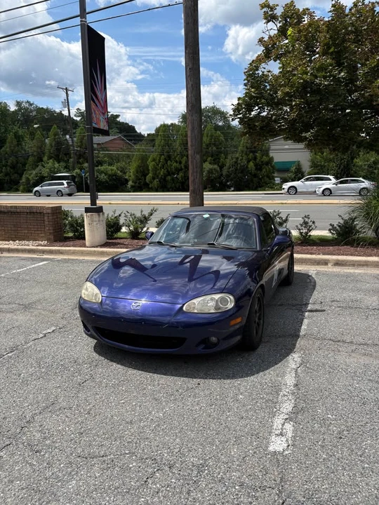 2004 Mazda NB MX-5 Miata - Image 2 of 8