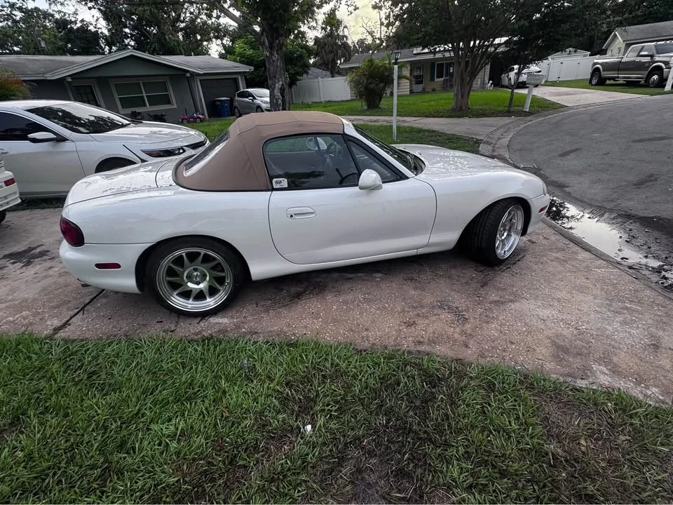 2004 Mazda NB MX-5 Miata - Image 5 of 8