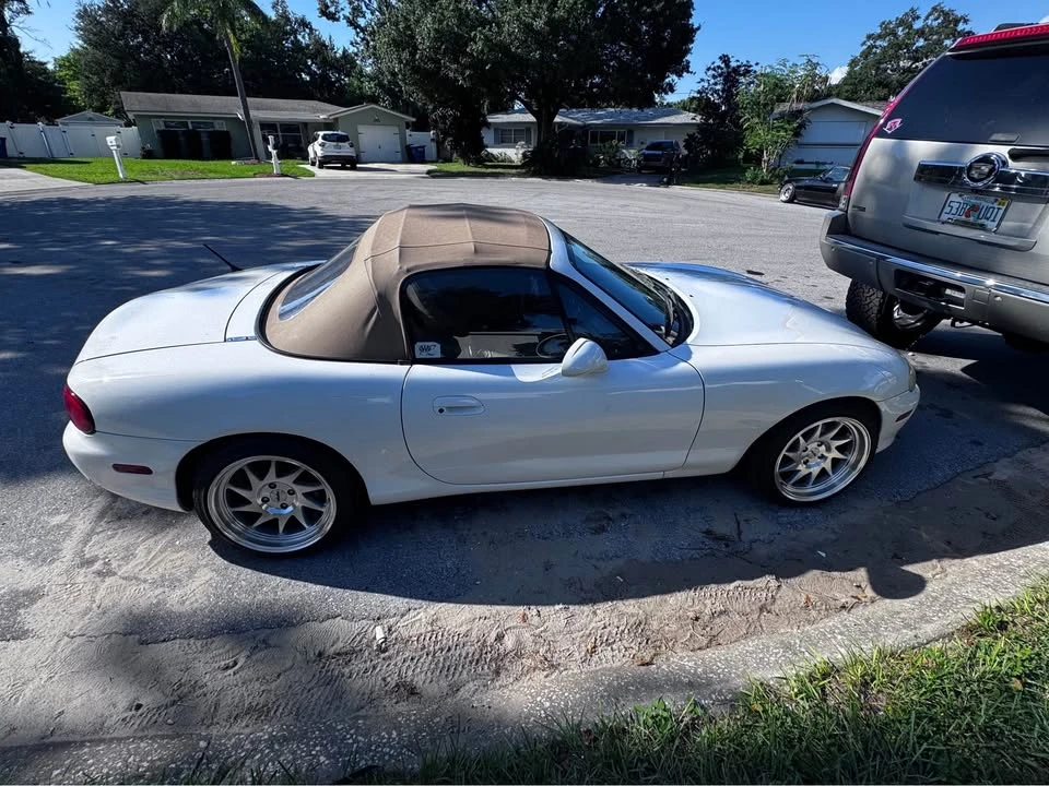 2004 Mazda NB MX-5 Miata - Image 2 of 8