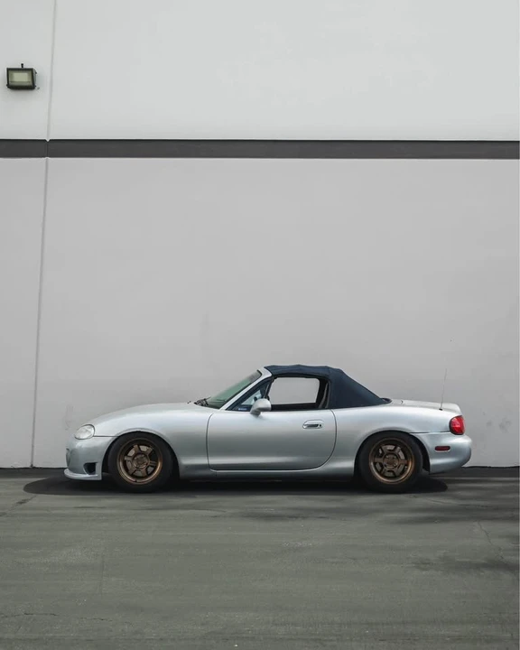 2004 Mazda NB MX-5 Miata - Image 4 of 10