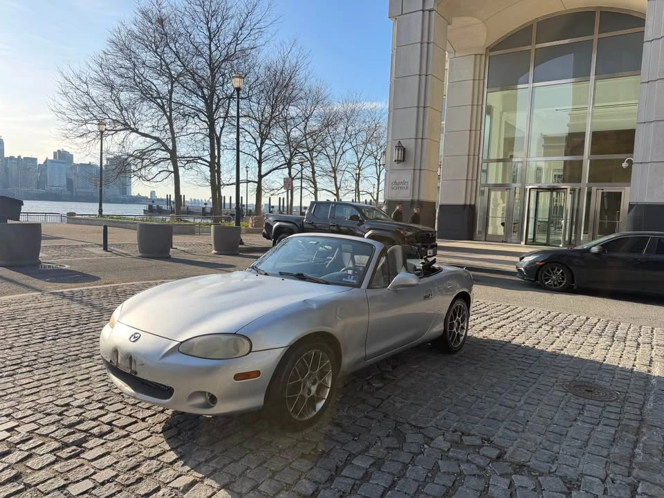 2004 Mazda NB MX-5 Miata - Image 5 of 19