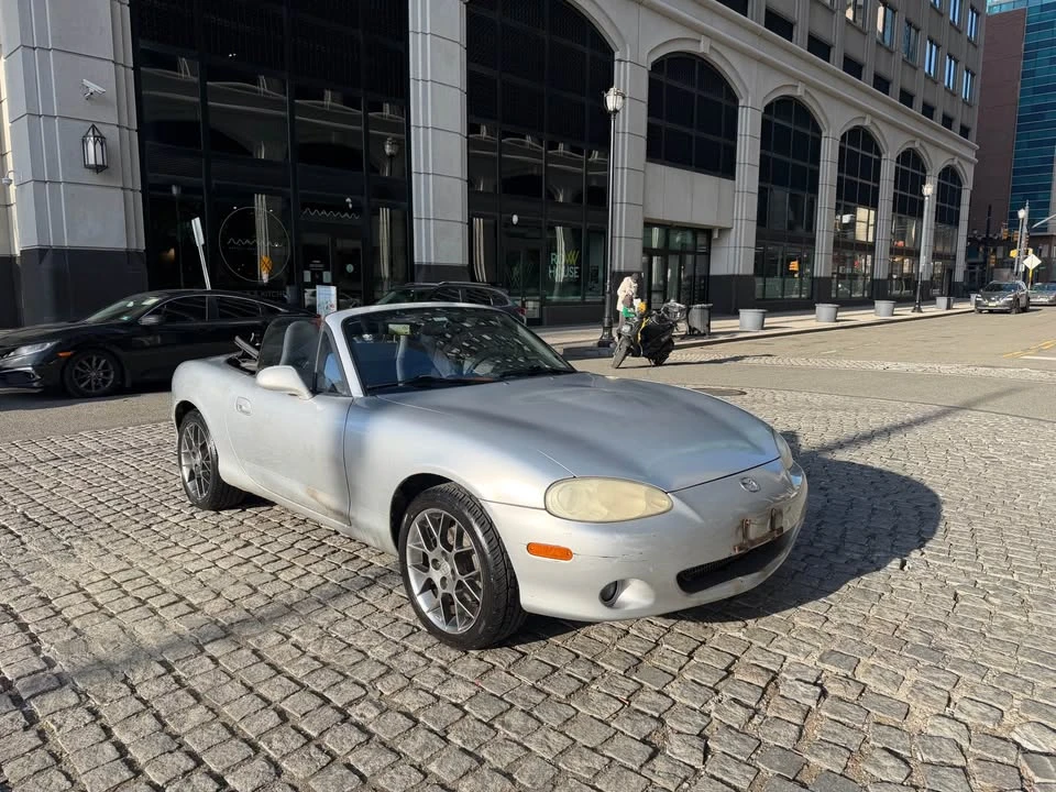 2004 Mazda NB MX-5 Miata - Image 2 of 19