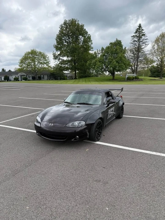 2004 Mazda NB MX-5 Miata - Image 2 of 12