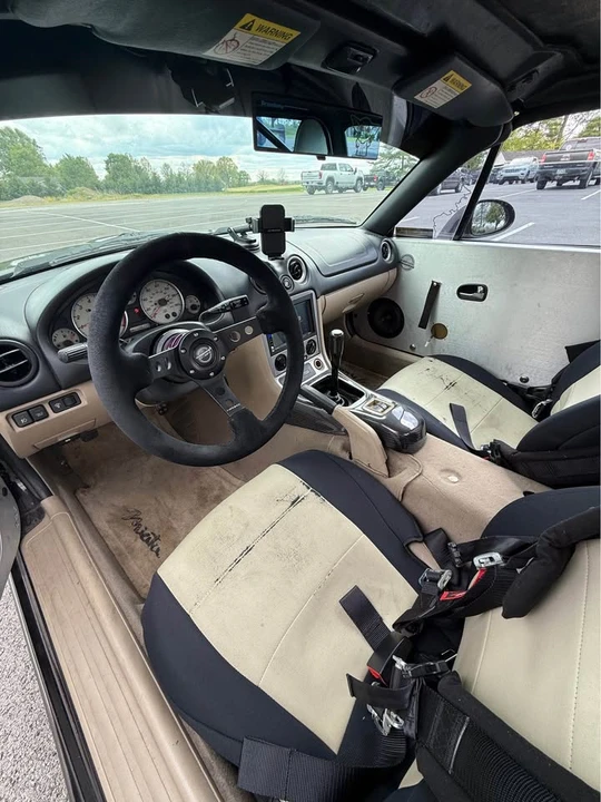2004 Mazda NB MX-5 Miata - Image 6 of 12