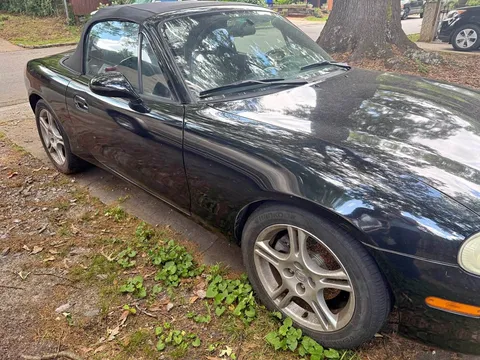 2004 Mazda MX-5 Miata LS