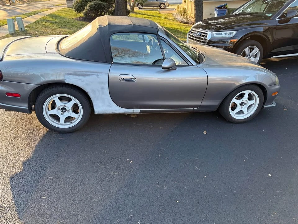 2004 Mazda NB Mazdaspeed MX-5 Miata - Image 5 of 20