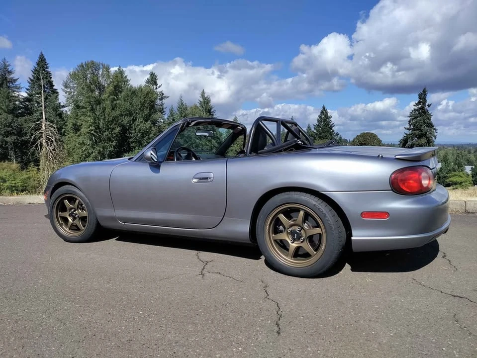 2004 Mazda NB Mazdaspeed MX-5 Miata - Image 2 of 11