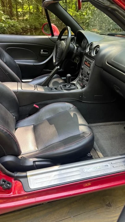 2004 Mazda NB Mazdaspeed MX-5 Miata - Image 16 of 19