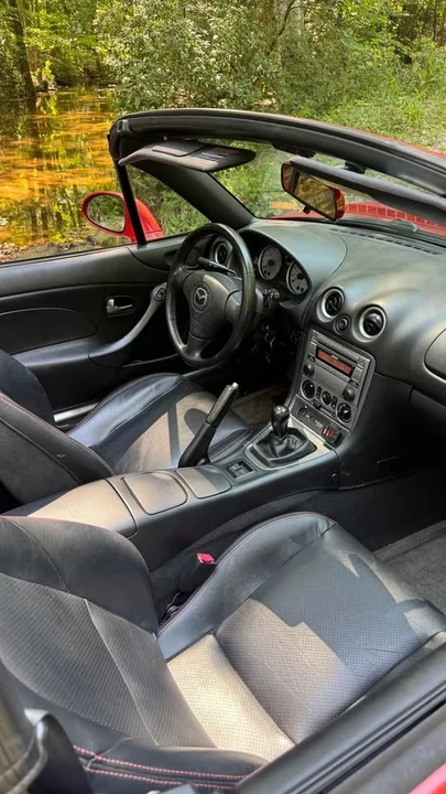 2004 Mazda NB Mazdaspeed MX-5 Miata - Image 14 of 19