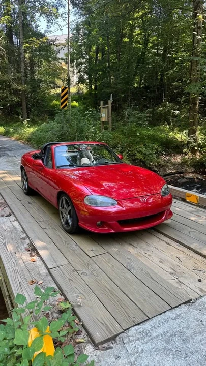 2004 Mazda NB Mazdaspeed MX-5 Miata - Image 2 of 19